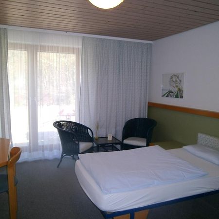 Sportpark Juergen Fassbender Hotel Eggenstein-Leopoldshafen Bilik gambar